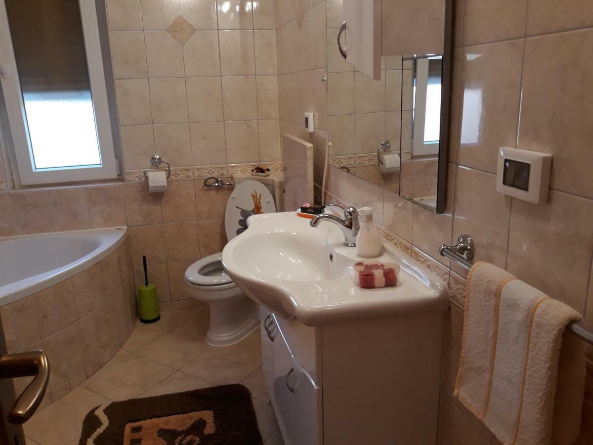 Apartment Matea روفينج المظهر الخارجي الصورة